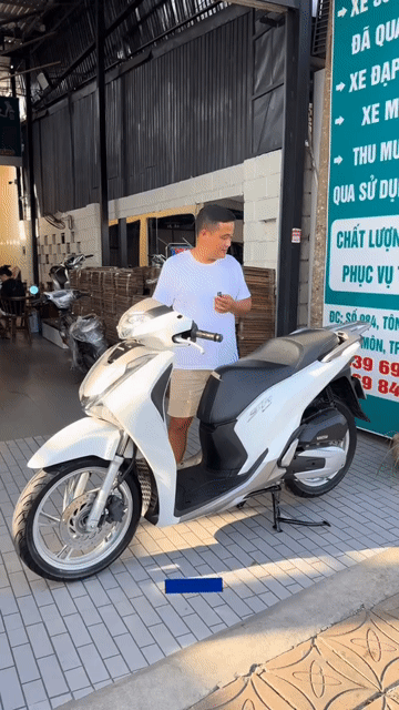 Honda SH 125i ABS 2019 Trắng. Mua bán Xe máy tại Quận Ô Môn Cần Thơ được đăng bởi Trần Tùng hình 1