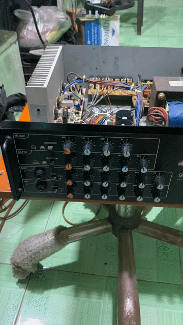 Amply American PA-2000 Đen. Mua bán Tivi, Âm thanh tại Huyện Củ Chi Tp Hồ Chí Minh được đăng bởi Mua Gọi Trực Tiếp hình 1