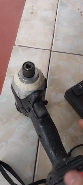 Makita td 133d 14.4v không than. Mua bán Đồ chuyên dụng, Giống nuôi trồng tại Huyện Lạng Giang Bắc Giang được đăng bởi Anh Hòa hình 1