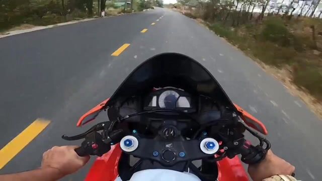 Honda CBR600RR Đỏ Trắng Xanh. Mua bán Xe máy tại Huyện Hàm Thuận Bắc Bình Thuận được đăng bởi Hoàng Sơn hình 1