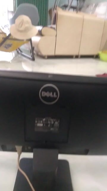 Màn hình Dell 19 inch Đen. Mua bán Phụ kiện (Màn hình, Chuột...) tại Quận Bình Tân Tp Hồ Chí Minh được đăng bởi Trần Bình  hình 1