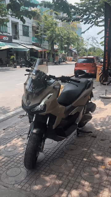 Honda ADV 160 2023 9000km Vàng cát. Mua bán Xe máy tại Thành phố Thủ Đức Tp Hồ Chí Minh được đăng bởi Lê Đặng Thái Bình hình 1