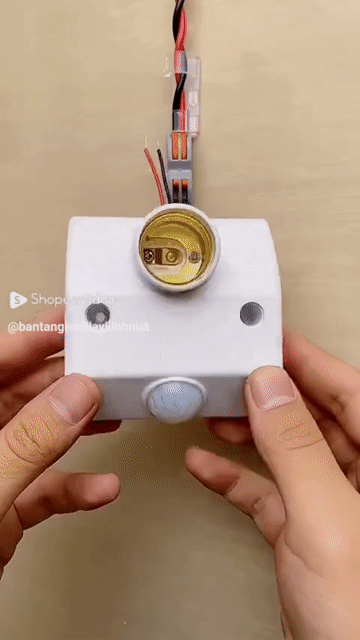 Đuôi đèn cảm ứng chuyển động hồng ngoại. Mua bán Đèn tại Thành phố Thủ Đức Tp Hồ Chí Minh được đăng bởi Nguyễn Bình Minh hình 1