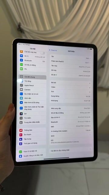 Apple iPad Pro 2018 64GB Bạc. Mua bán Máy tính bảng tại Quận Hoàng Mai Hà Nội được đăng bởi Ly Ly hình 1