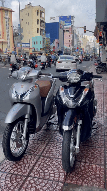 Honda Shmode 2018 Bạc Sáng. Mua bán Xe máy tại Quận Phú Nhuận Tp Hồ Chí Minh được đăng bởi DŨNG HOÀNG  hình 1