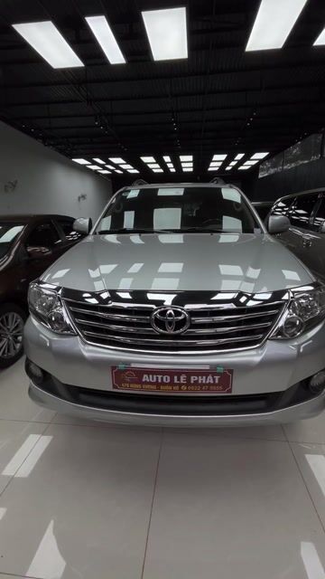 Toyota Fortuner 2012 2.7V 4x4 AT - 120000 km. Mua bán Ô tô tại Thị Xã Buôn Hồ Đắk Lắk được đăng bởi Nguyễn Tiến Đạt hình 1