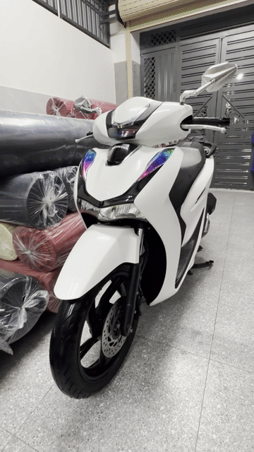 cần bán sh 150i ABS. Mua bán Xe máy tại Quận Bình Tân Tp Hồ Chí Minh được đăng bởi Ken Trần hình 1