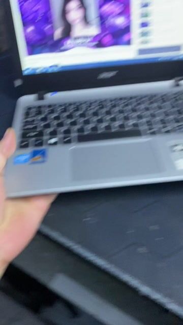 Laptop acer nhỏ gọn 11.6inch pin lâu còn zin đẹp. Mua bán Laptop tại Quận Tân Phú Tp Hồ Chí Minh được đăng bởi Phát Triển hình 1