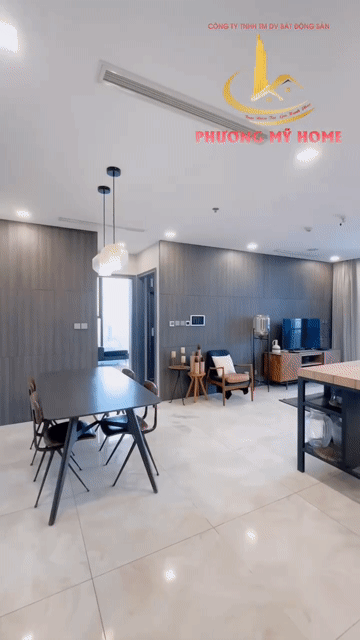 Cho thuê Căn hộ Chung cư Vinhomes Golden River BaSon Quận 1 Tp Hồ Chí Minh diện tích 101 m² giá 50 triệu/tháng