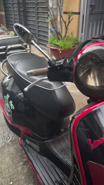 Piaggio Vespa GTS 125ie 4v Đen, Đỏ. Mua bán Xe máy tại Quận Gò Vấp Tp Hồ Chí Minh được đăng bởi tuan hình 1