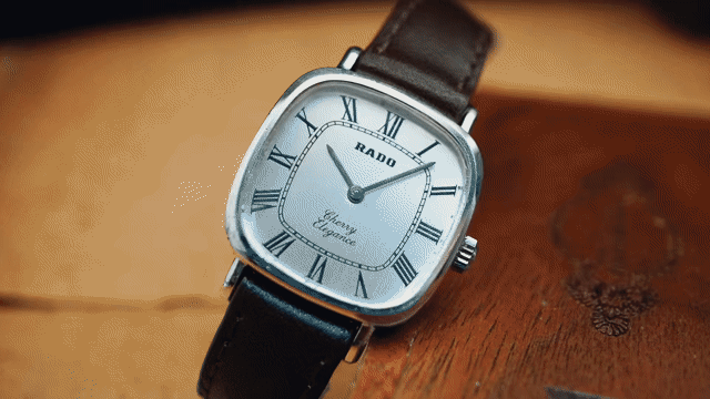 Đồng hồ Rado Cherry Elegance Tank Lên Dây Thụy Sĩ. Mua bán Đồng hồ tại Quận 3 Tp Hồ Chí Minh được đăng bởi Đồng Hồ Nội Địa Nhật hình 1