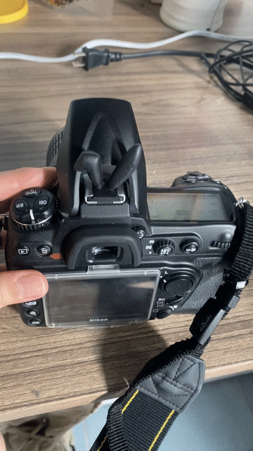 Máy ảnh Nikon D300 Đen 16GB. Mua bán Máy ảnh, Máy quay tại Thành phố Thủ Đức Tp Hồ Chí Minh được đăng bởi Xinh Xinh hình 1