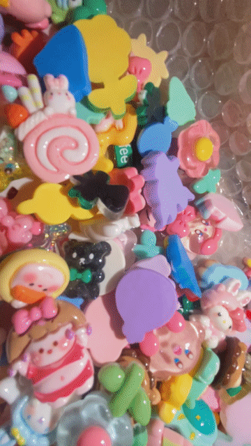 Charm nhựa nhiều màu unisex. Mua bán Phụ kiện thời trang khác tại Thành phố Biên Hòa Đồng Nai được đăng bởi Sticker Bh hình 1