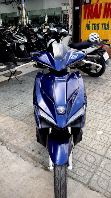 Honda Air Blade 2018 Xanh Tự động. Mua bán Xe máy tại Thành phố Thủ Đức Tp Hồ Chí Minh được đăng bởi ÔTÔ XE MÁY THÁI HOÀ  hình 1
