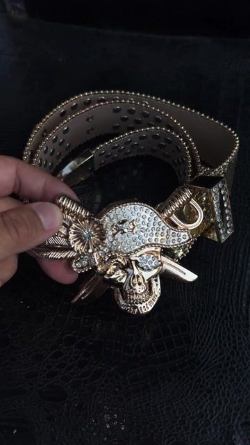 Dây nịt đính đá kim cương mới 100%. Mua bán Phụ kiện thời trang khác tại Quận Sơn Trà Đà Nẵng được đăng bởi Rust Studio  hình 1