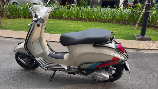 xe mới như vừa dắt ra khỏi store. Mua bán Xe máy tại Quận 7 Tp Hồ Chí Minh được đăng bởi Cao Vân hình 1
