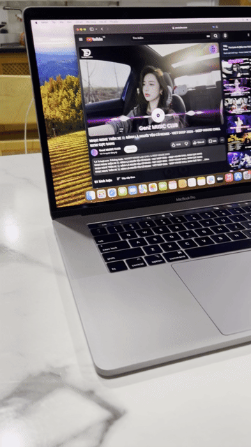 Apple MacBook Pro Core i7 15.6 in 256GB. Mua bán Laptop tại Thành phố Biên Hòa Đồng Nai được đăng bởi Vẫn đợi em  hình 1