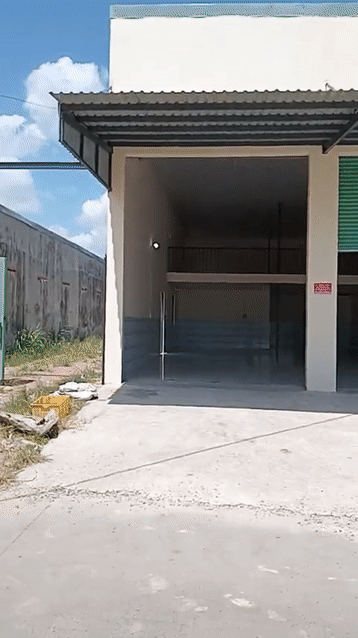 Cho thuê Văn phòng, Mặt bằng kinh doanh Huyện Hóc Môn Tp Hồ Chí Minh diện tích 240 m² giá 12 triệu/tháng