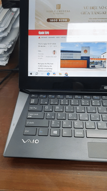 Sony Vaio Duo 13 SSD 128GB 4GB Cảm ứng. Mua bán Laptop tại Quận 1 Tp Hồ Chí Minh được đăng bởi Tư vấn pháp lý  hình 1