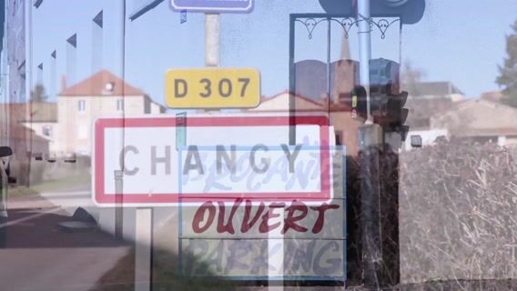 La recherche du carillon à trois trous