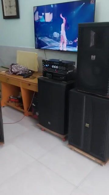 Trọn bộ karaoke công suất lớn sub 50 full 40-new. Mua bán Tivi, Âm thanh tại Quận 12 Tp Hồ Chí Minh được đăng bởi Tiến Dũng audio hình 1