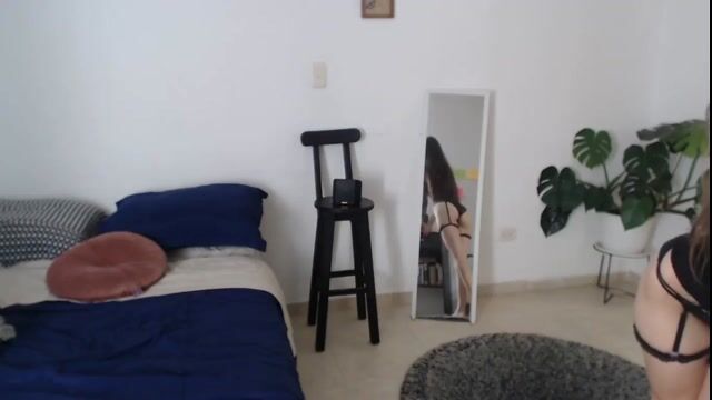 Model - VicktoriaLou cuckold