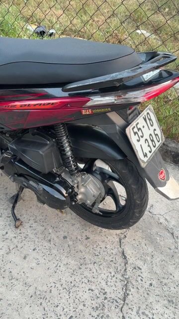 Honda Air Blade FI 2010 Đỏ đen zin cọp. Mua bán Xe máy tại Huyện Hóc Môn Tp Hồ Chí Minh được đăng bởi Vũ hình 1