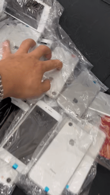 Sẵn số lượng  iPhone 7 qte zin đẹp full chức năng. Mua bán Điện thoại tại Quận Gò Vấp Tp Hồ Chí Minh được đăng bởi Duy Anh hình 1