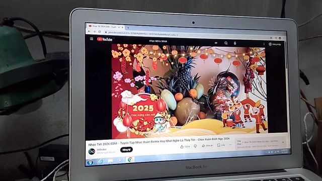 MacBook air bán hàng in bil nghe nhạc ok. Mua bán Laptop tại Quận Sơn Trà Đà Nẵng được đăng bởi vo ngoc tuan hình 1