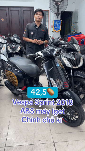 Piaggio Vespa Sprint 2018 Đen. Mua bán Xe máy tại Thành phố Thủ Đức Tp Hồ Chí Minh được đăng bởi Lê Hạnh hình 1