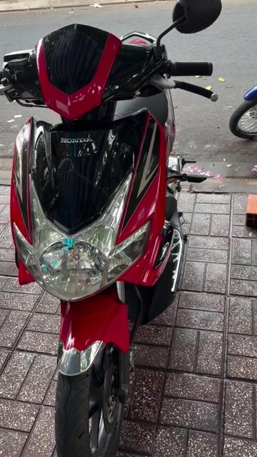 Honda Air Blade sạch đẹp máy êm chạy khỏe giá rẻ. Mua bán Xe máy tại Quận Tân Phú Tp Hồ Chí Minh được đăng bởi BINH MOTO hình 1