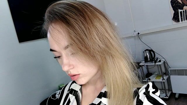 Model - SweetMary blowjob