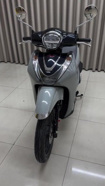 Honda SH Mode màu Xám. Mua bán Xe máy tại Quận Thanh Khê Đà Nẵng được đăng bởi THẾ MẪN CHUYÊN XE LƯỚT CÓ BÁN TRẢ GÓP  hình 1