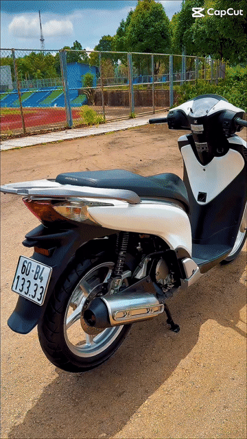 Honda SHVN 150cc Form Ý 2012 Trắng 1.3333. Mua bán Xe máy tại Huyện Thống Nhất Đồng Nai được đăng bởi Tùng Apple Gia Kiệm hình 1