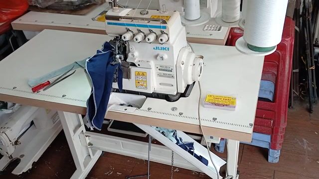 Máy vắt sổ JUKI MO-3614 moter tiết kiệm điện. Mua bán Đồ chuyên dụng, Giống nuôi trồng tại Quận Tân Bình Tp Hồ Chí Minh được đăng bởi Nhâm Văn Thái hình 1