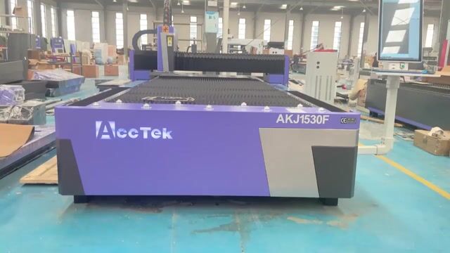 Máy cắt Laser Fiber AccTek 1.5kW