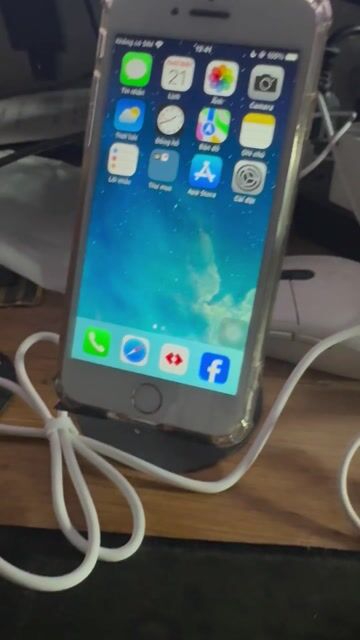 Dư máy iPhone 7 Bạc 32GB  bán lại 1000000. Mua bán Điện thoại tại Quận Hải Châu Đà Nẵng được đăng bởi Bin hình 1