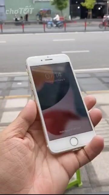 iPhone 7 ZD/A 128GB Vàng Đã dán cường lực. Mua bán Điện thoại tại Quận 3 Tp Hồ Chí Minh được đăng bởi HungTr hình 1
