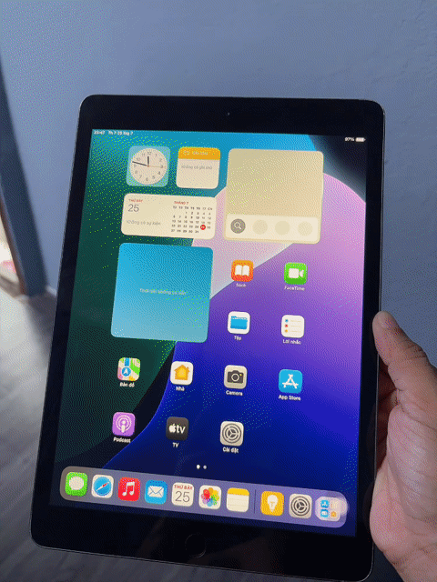 Apple iPad Gen 7 32G. Mua bán Máy tính bảng tại Quận 1 Tp Hồ Chí Minh được đăng bởi Lucas Huỳnh hình 1