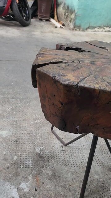 Bàn gỗ gốc cây nguyên khối 15cm trong hình. Mua bán Bàn ghế tại Quận 4 Tp Hồ Chí Minh được đăng bởi kim phát hình 1