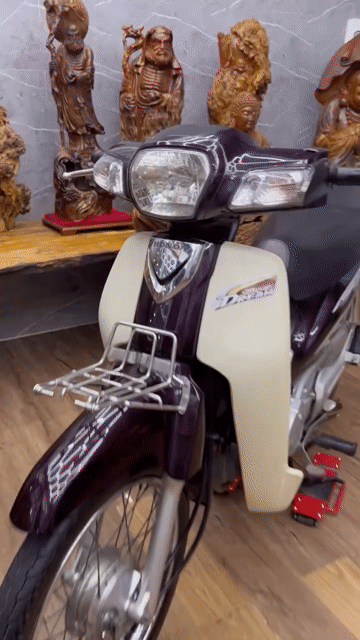 Honda Dream 2015 chính chủ biển SG máy zin. Mua bán Xe máy tại Quận 7 Tp Hồ Chí Minh được đăng bởi Xe Cũ Hiếu CT hình 1