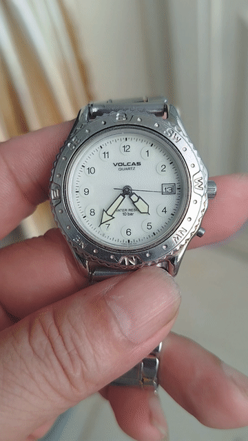 Đồng hồ Volcas Quartz 36mm Bạc Nhật Bản. Mua bán Đồng hồ tại Thành phố Kon Tum Kon Tum được đăng bởi THIÊN NGÂN hình 1