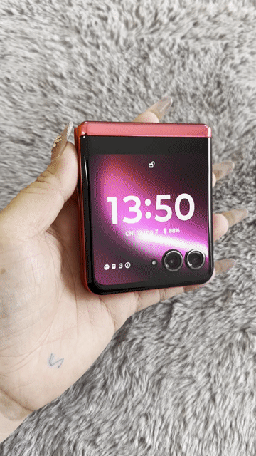 Motorola Razr 40 Ultra ram 8/256GB 2Sim. Máy Đẹp. Mua bán Điện thoại tại Quận Bình Tân Tp Hồ Chí Minh được đăng bởi Hoàng Anh hình 1