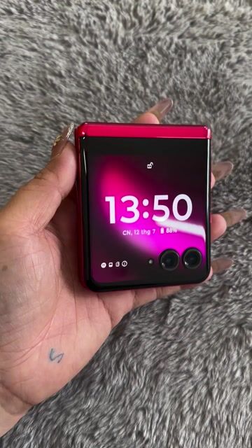 Motorola Razr 40 Ultra ram 8/256GB 2Sim. Máy Đẹp. Mua bán Điện thoại tại Quận Bình Tân Tp Hồ Chí Minh được đăng bởi Hoàng Anh hình 1