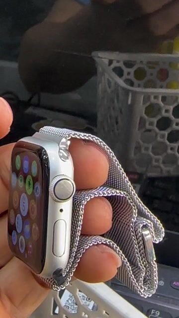 Apple Watch Series 4 40mm Bạc. Mua bán Thiết bị đeo thông minh tại Quận Đống Đa Hà Nội được đăng bởi Hai hình 1