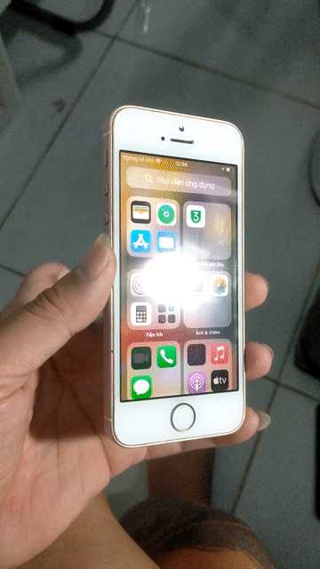 Apple iPhone SE 64GB Vàng hồng. Mua bán Điện thoại tại Quận 7 Tp Hồ Chí Minh được đăng bởi điện thoại cỏ hình 1