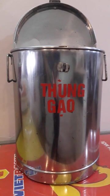 Thùng đựng gạo kim loại bạc. Mua bán Dụng cụ nhà bếp tại Quận Hai Bà Trưng Hà Nội được đăng bởi Mb thanh hình 1