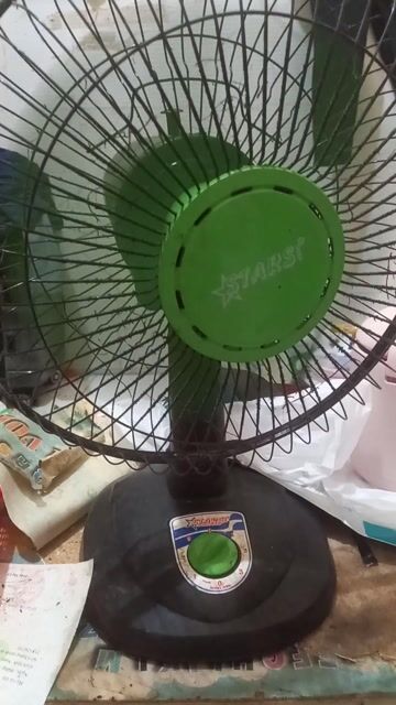 Quạt điện Stars Đen, Xanh lá. Mua bán Quạt tại Quận 12 Tp Hồ Chí Minh được đăng bởi lê tấn nghĩa hình 1