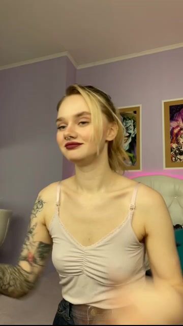 Model - Lilly_Dance slim