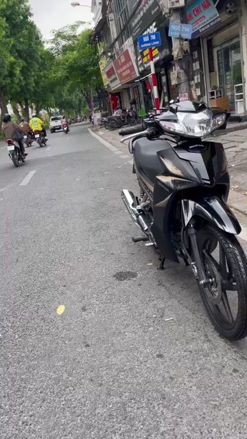 wave BLADE chính chủ zin chất. Mua bán Xe máy tại Quận Đống Đa Hà Nội được đăng bởi Hà hình 1